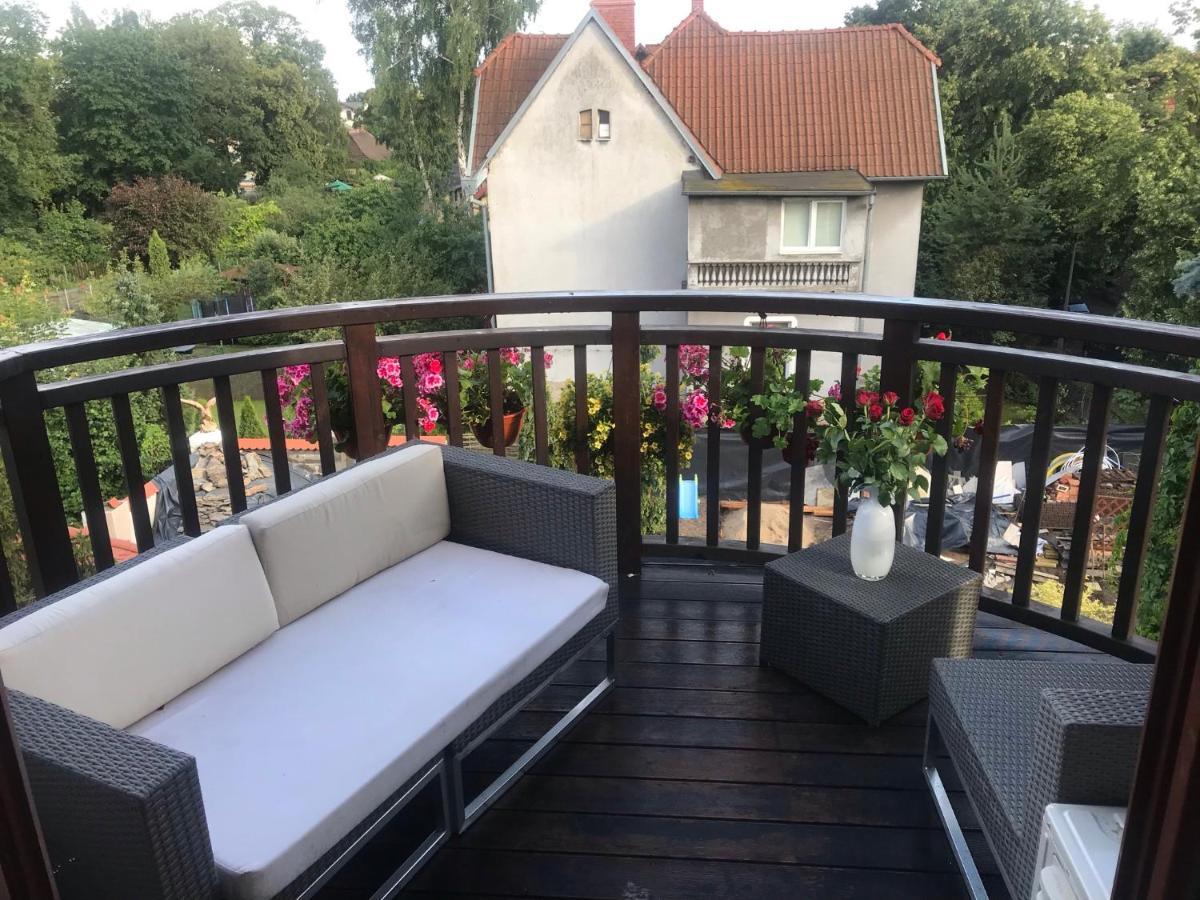 Dworek Oliwski Bed and Breakfast Danzica Esterno foto