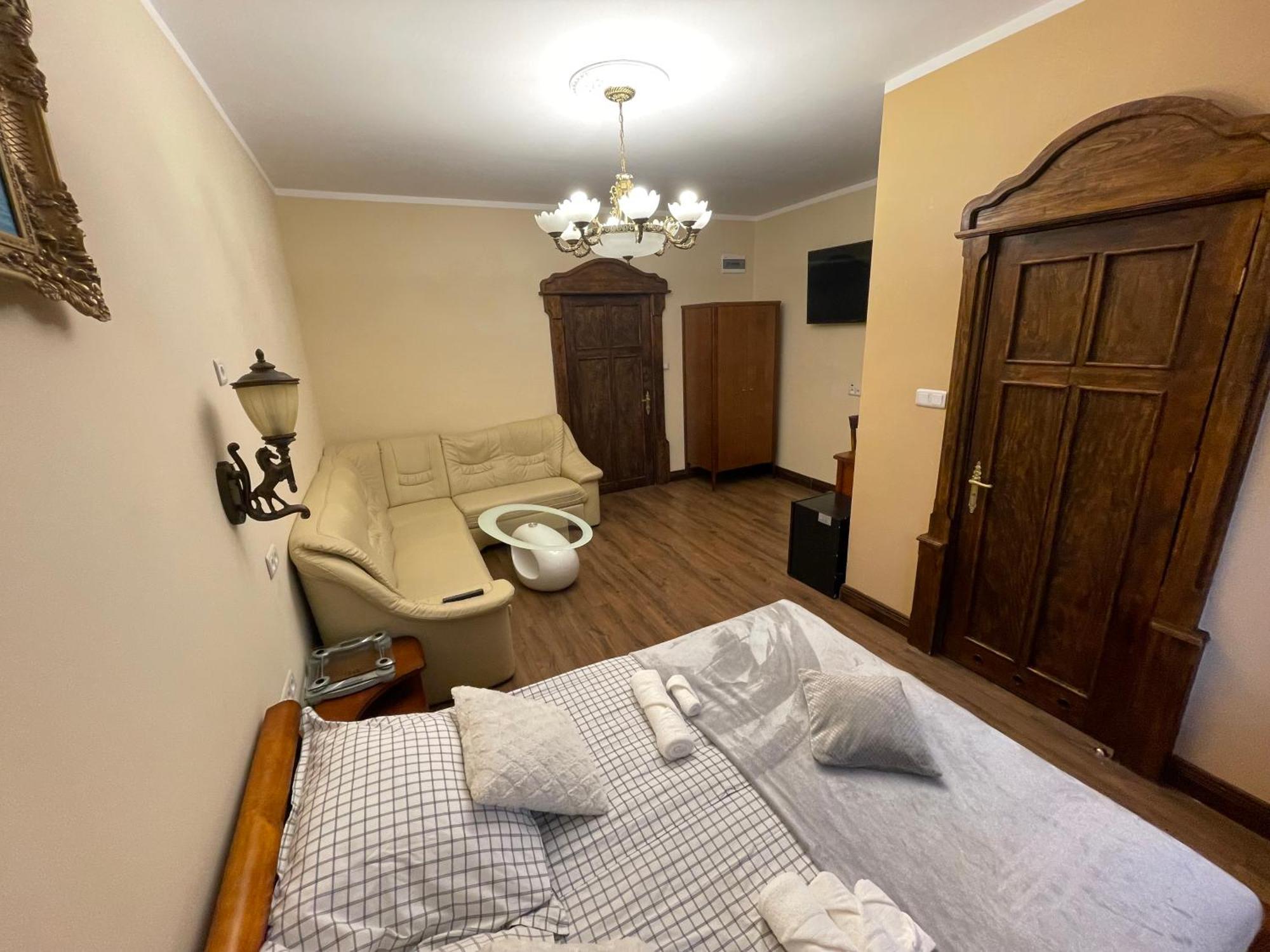 Dworek Oliwski Bed and Breakfast Danzica Esterno foto