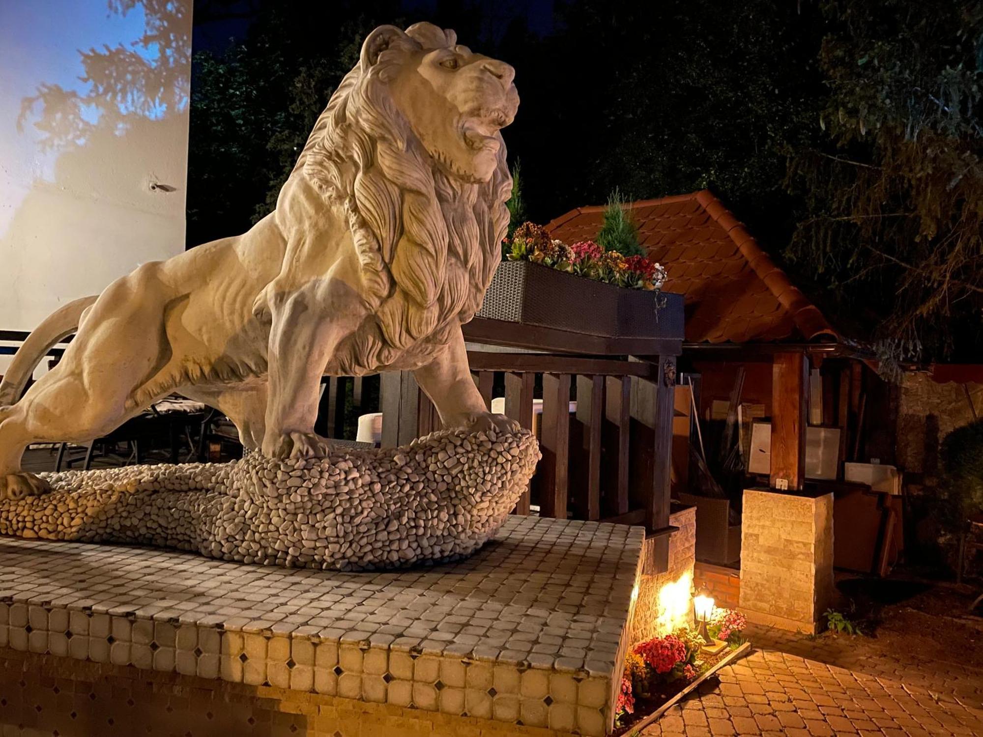 Dworek Oliwski Bed and Breakfast Danzica Esterno foto
