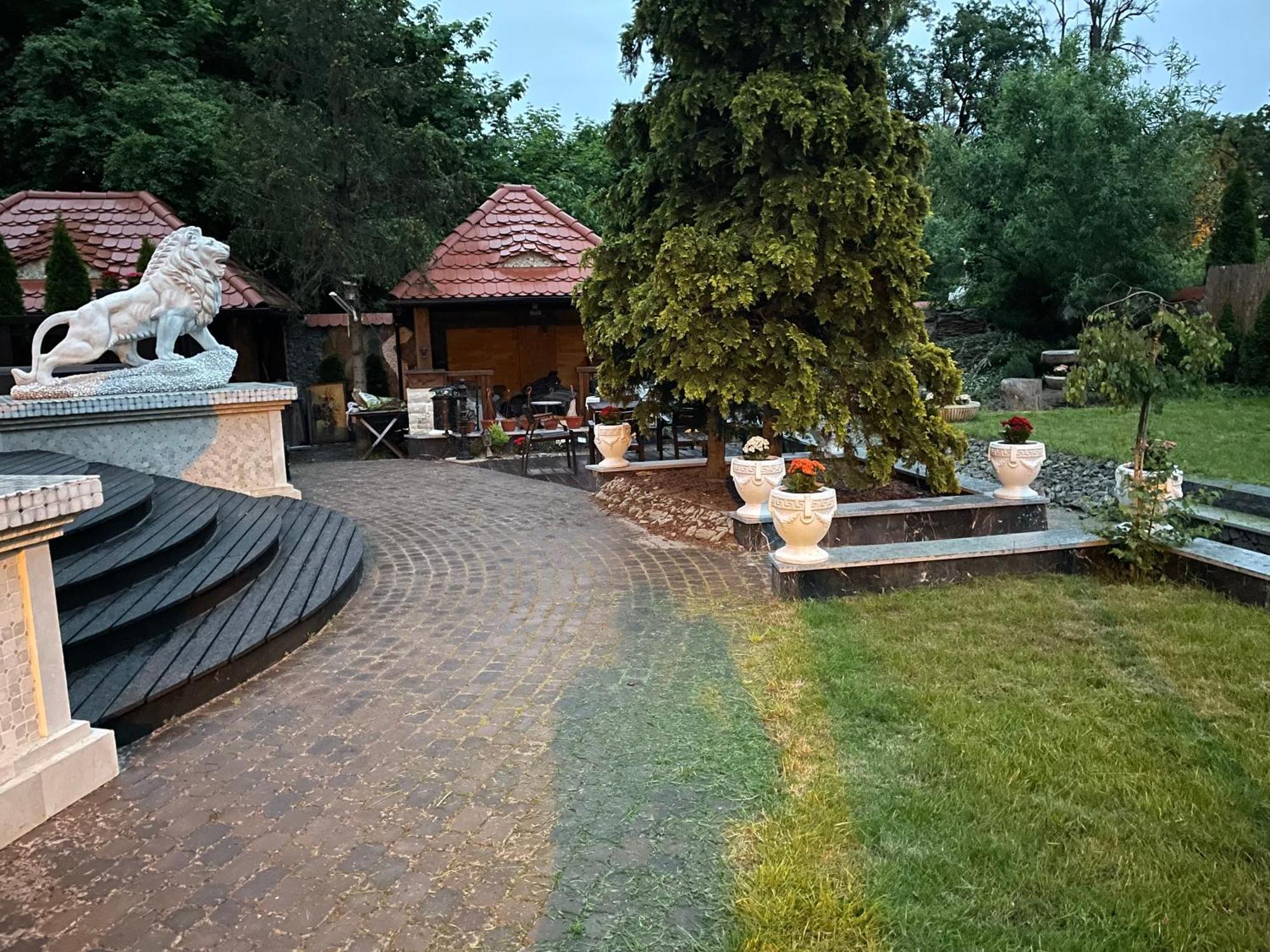 Dworek Oliwski Bed and Breakfast Danzica Esterno foto